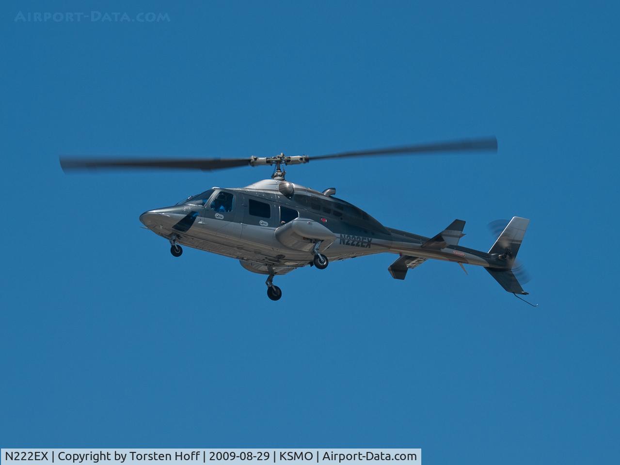 N222EX, 1980 Bell 222 C/N 47043, N222EX arriving on RWY 21