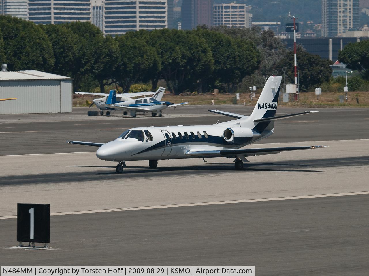 N484MM, 1998 Cessna 560 Citation Ultra C/N 560-0491, N484MM departing from RWY 21