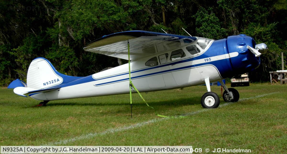 N9325A, 1949 Cessna 195A C/N 7404, at 2009 Sun N' Fun