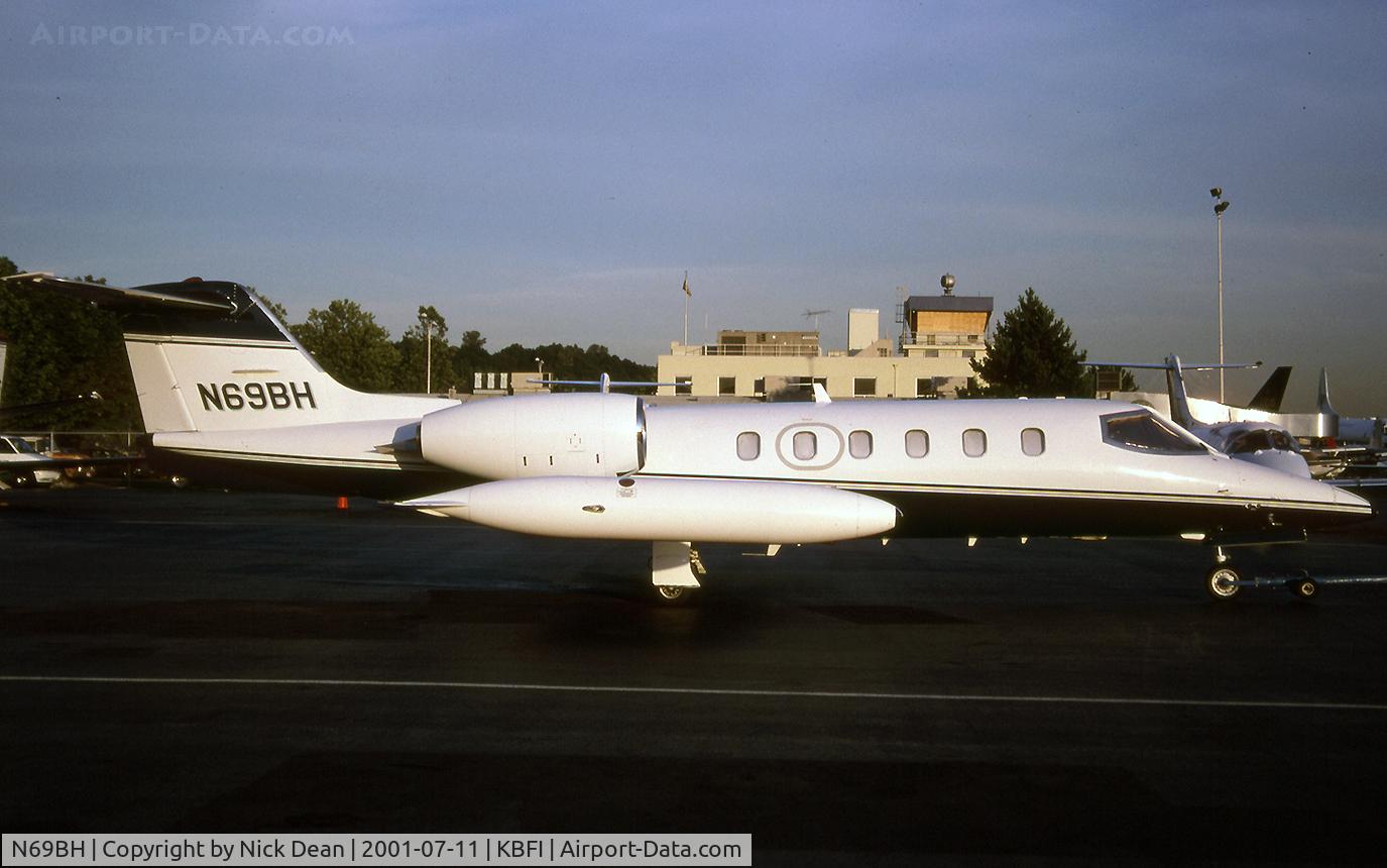 N69BH, 1979 Gates Learjet 35A C/N 276, KBFI