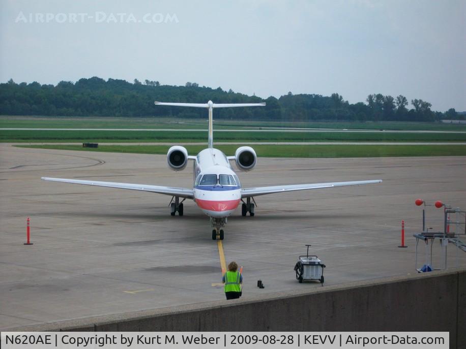 N620AE, Embraer ERJ-145LR (EMB-145LR) C/N 145102, Arriving at gate A1, American Eagle No. 3679 from KDFW