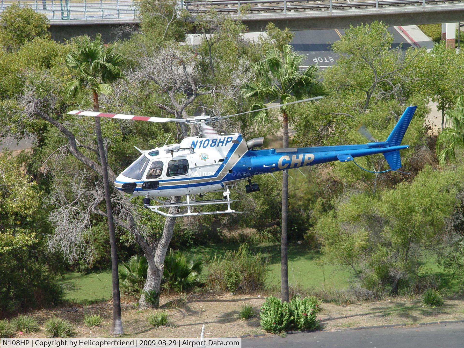 N108HP, 2002 Eurocopter AS-350B-3 Ecureuil Ecureuil C/N 3635, Going straight up