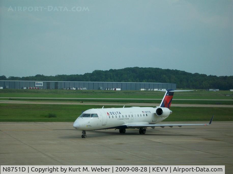 N8751D, 2003 Canadair CRJ-200 (CL-600-2B19) C/N 7751, Arriving at gate B2, Delta Connection/Pinnacle/Northwest Airlink No. 3862 from KDTW