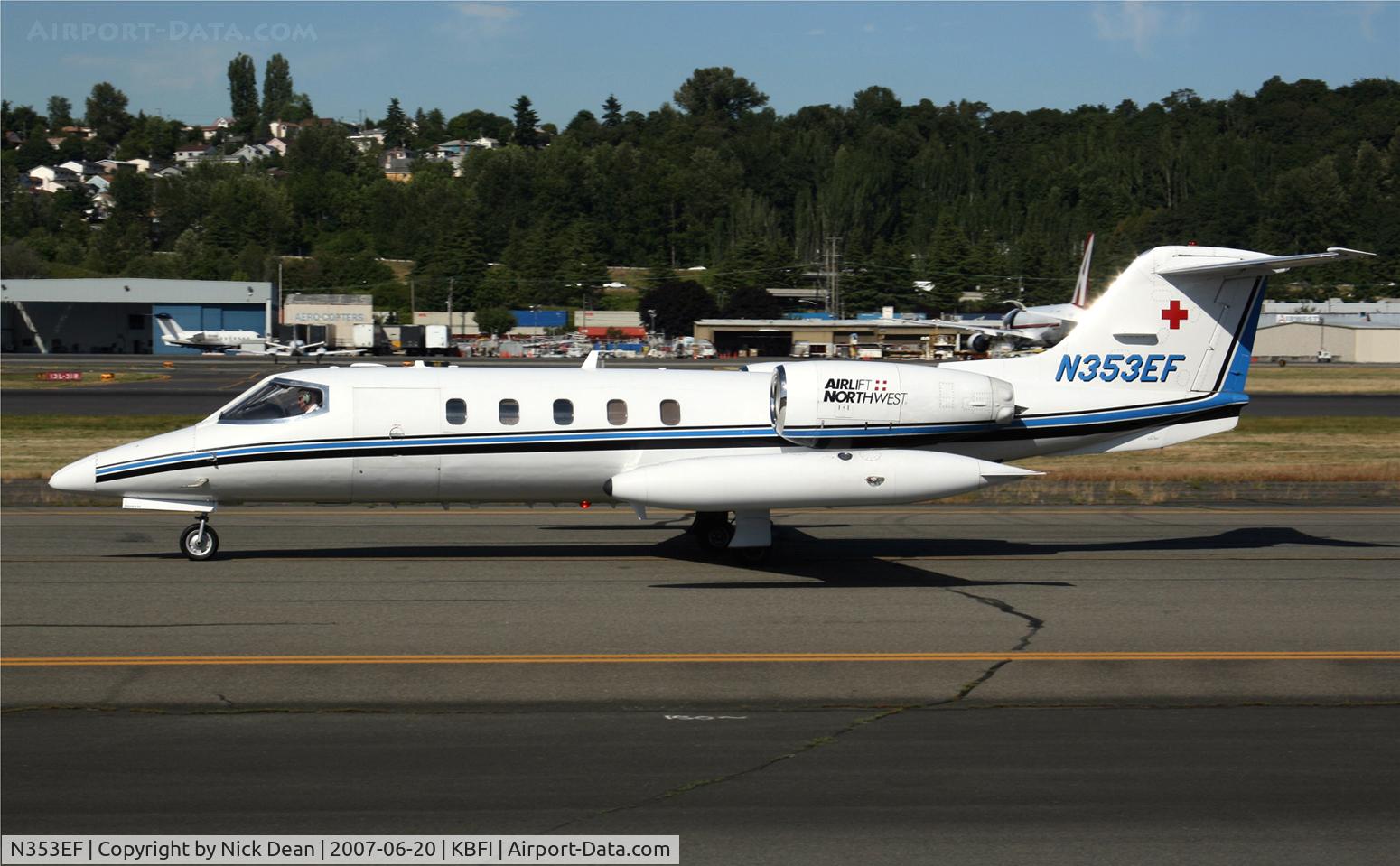 N353EF, Gates Learjet 35A C/N 364, KBFI