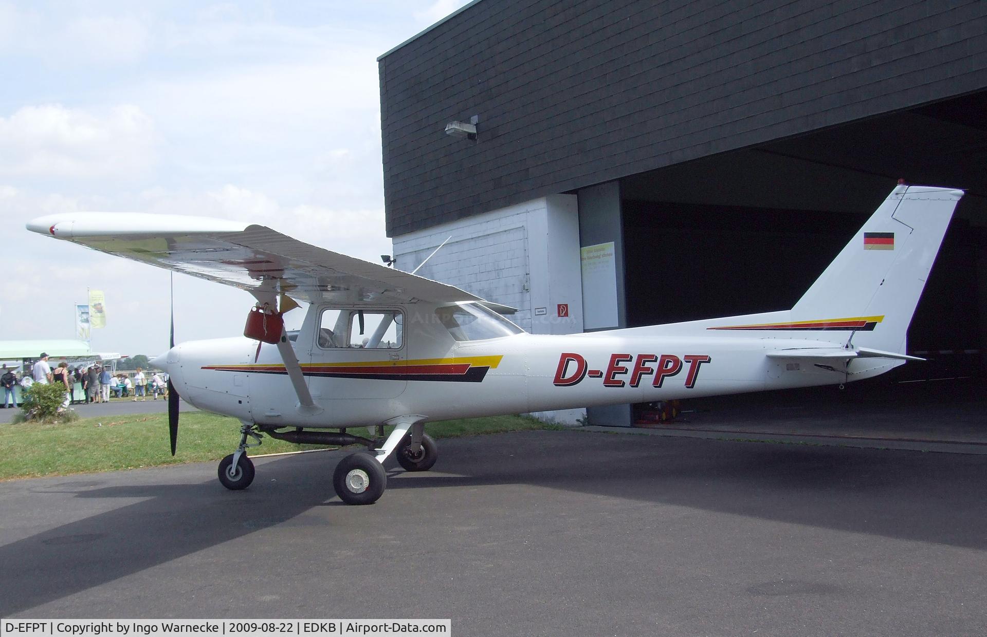 D-EFPT, Reims F152 C/N 1617, Cessna (Reims) F152 at the Bonn-Hangelar centennial jubilee airshow