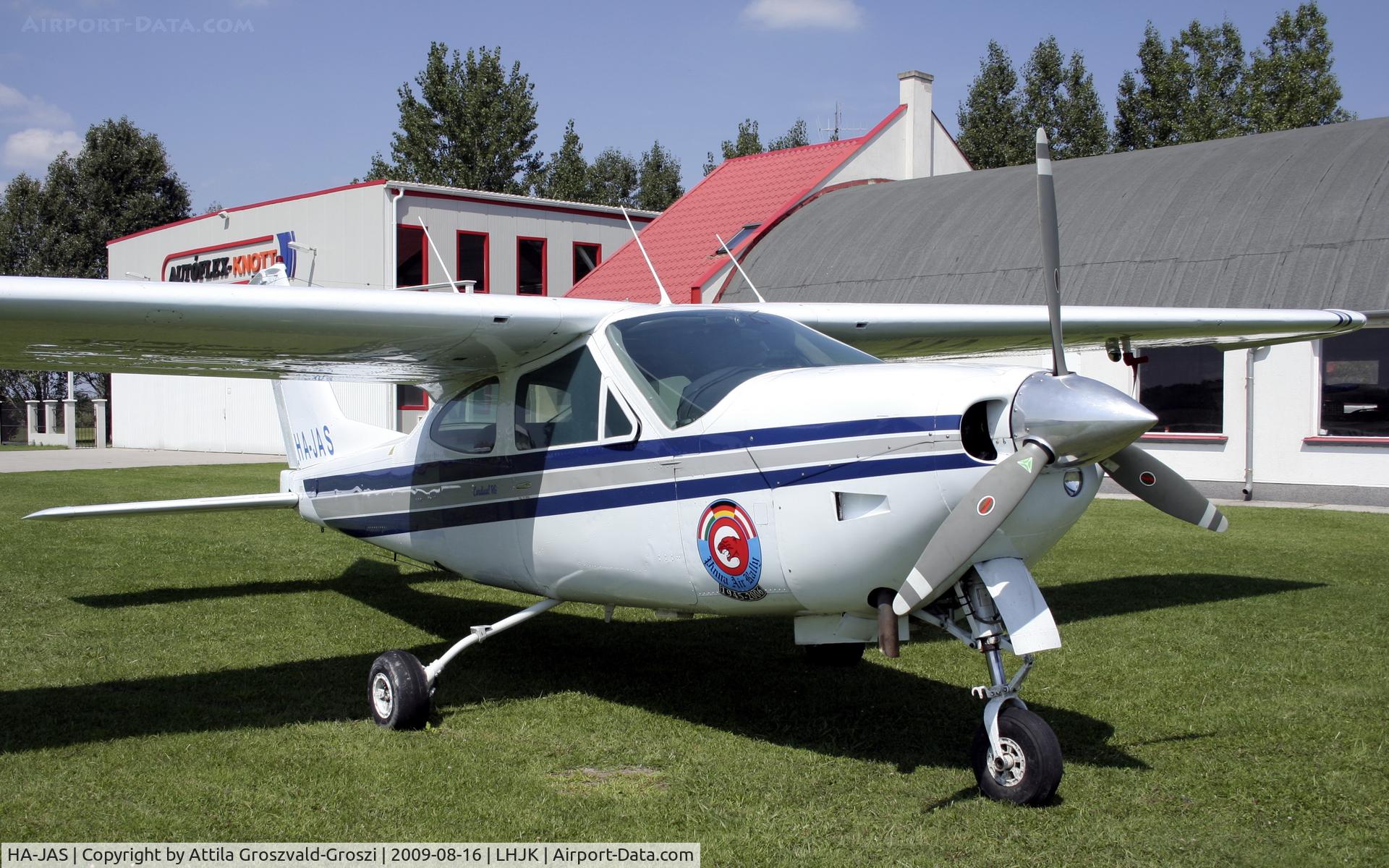 HA-JAS, 1977 Cessna 177RG Cardinal C/N 177RG1193, Jakabszallas Airport, Hungary LHJK
