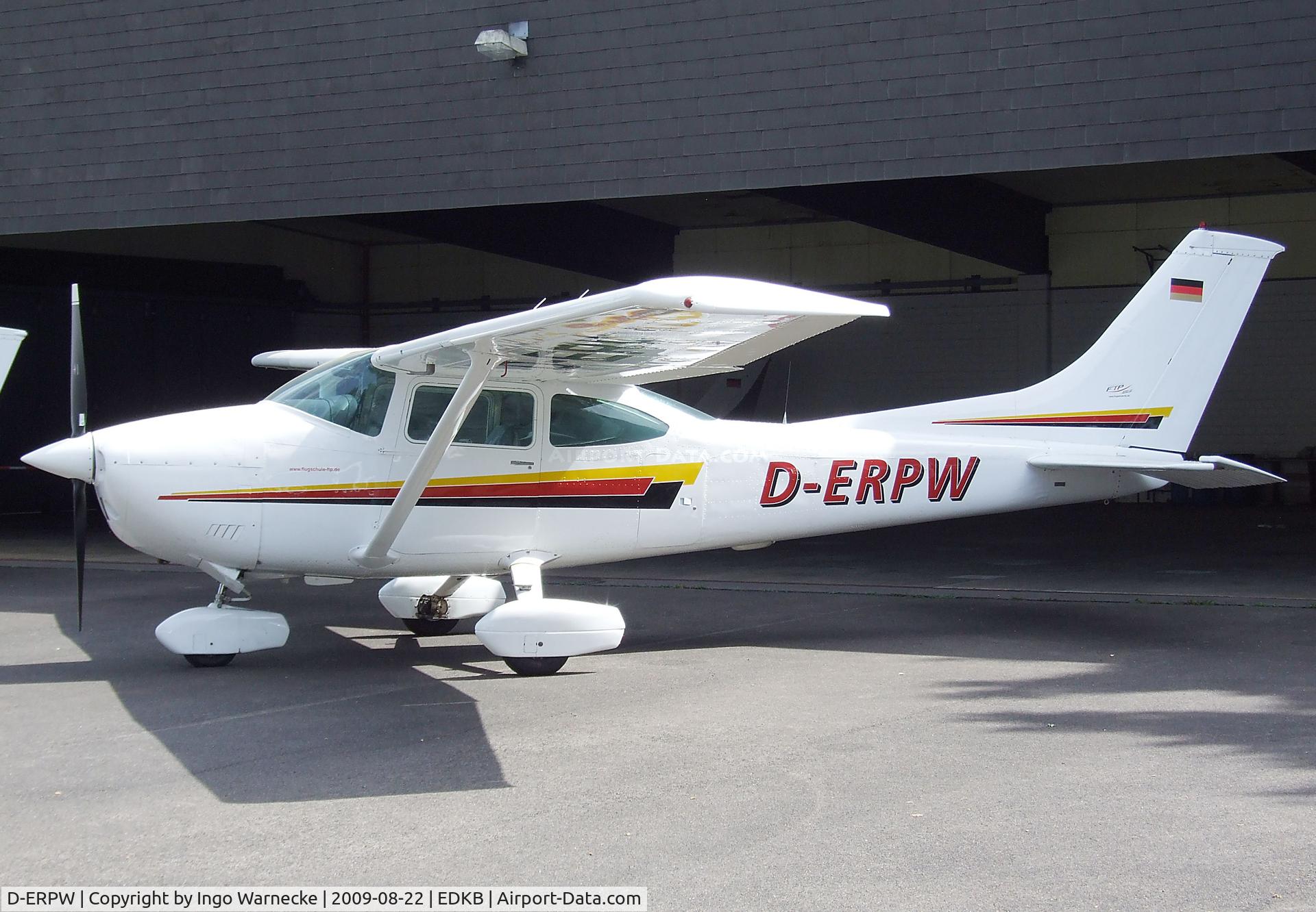 D-ERPW, Cessna 182Q Skylane C/N 18267212, Cessna 182Q Skylane at the Bonn-Hangelar centennial jubilee airshow
