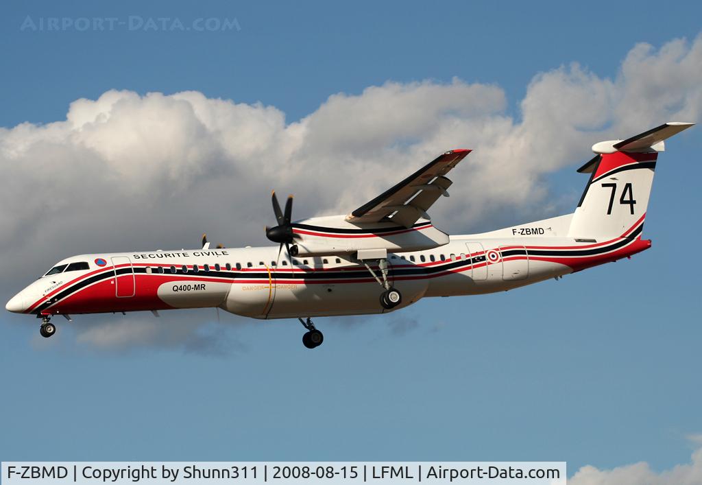 F-ZBMD, 2001 De Havilland Canada DHC-8-402Q-MR Dash 8 C/N 4043, Landing rwy 14R