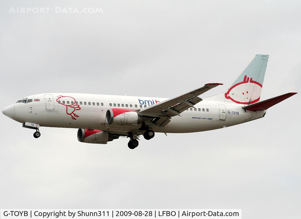 G-TOYB, 1994 Boeing 737-3Q8 C/N 26311, Landing rwy 32L