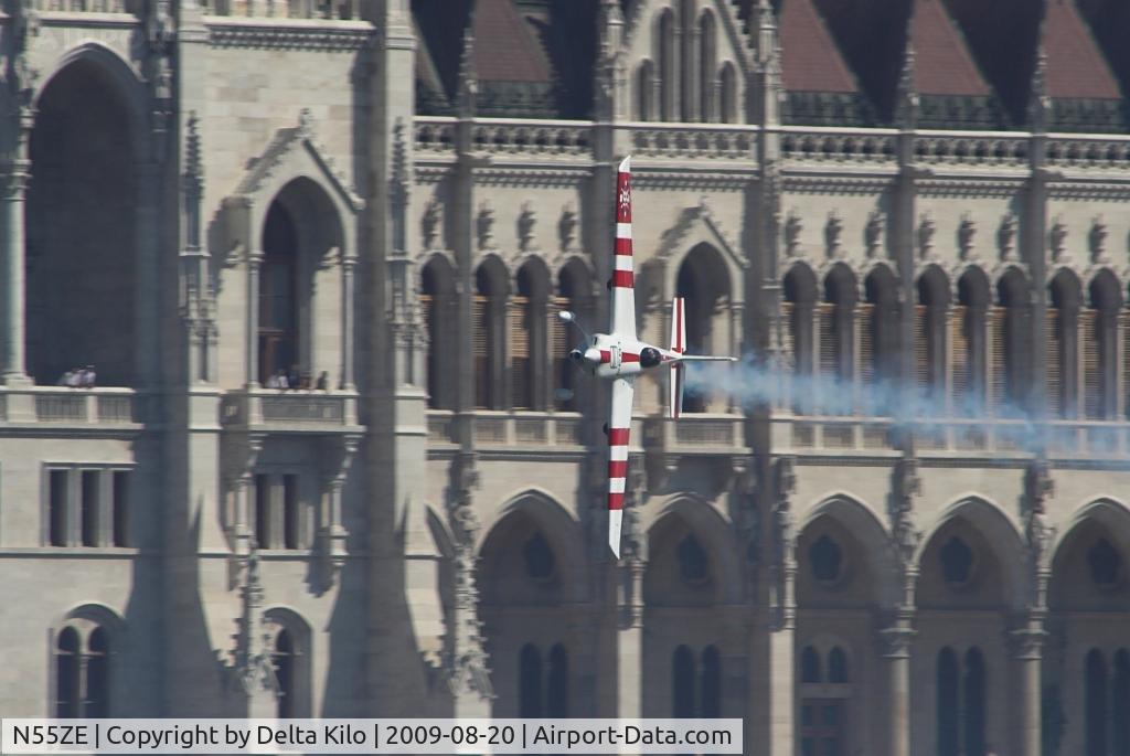 N55ZE, 2007 Zivko Edge 540 C/N 0040A, Red Bull Air Race Budapest -Paul Bonhomme