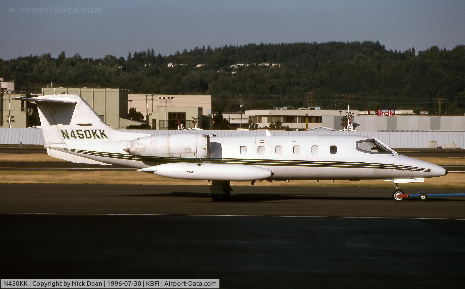 N450KK, 1981 Learjet 35A C/N 35A-450, KBFI