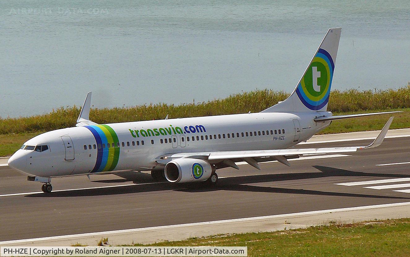 PH-HZE, 1999 Boeing 737-8K2 C/N 28377, .