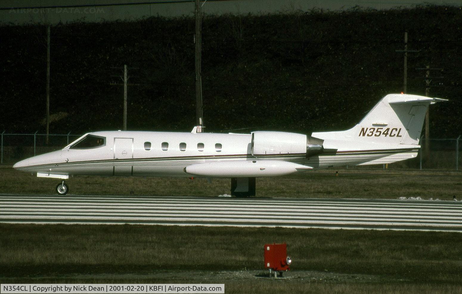 N354CL, 1982 Gates Learjet 35A C/N 493, KBFI