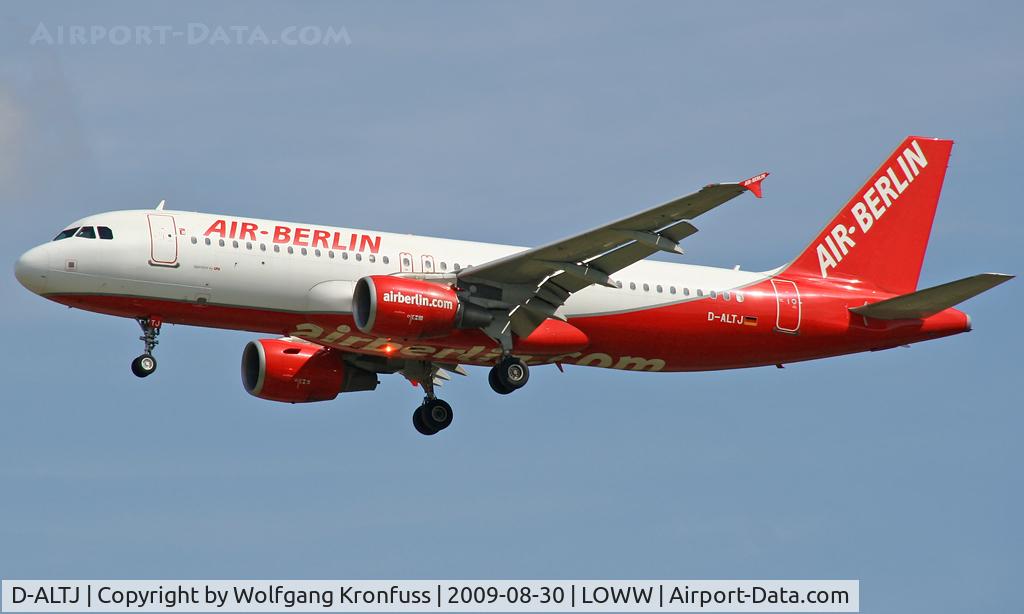 D-ALTJ, 2002 Airbus A320-214 C/N 1838, short finals RWY34