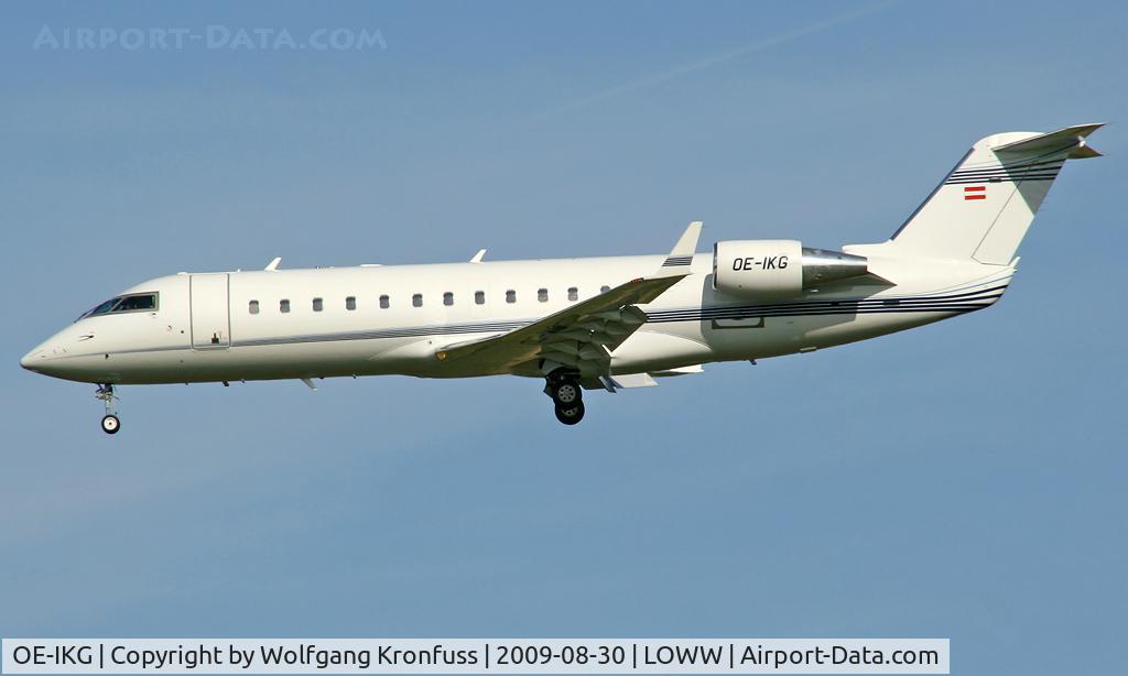 OE-IKG, 2006 Bombardier Challenger 850 (CL-600-2B19) C/N 8063, short finals RWY34