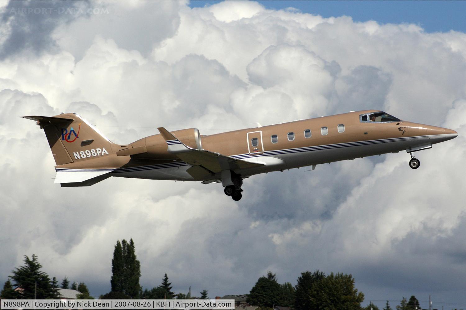 N898PA, 1997 Learjet Inc 60 C/N 111, KBFI
