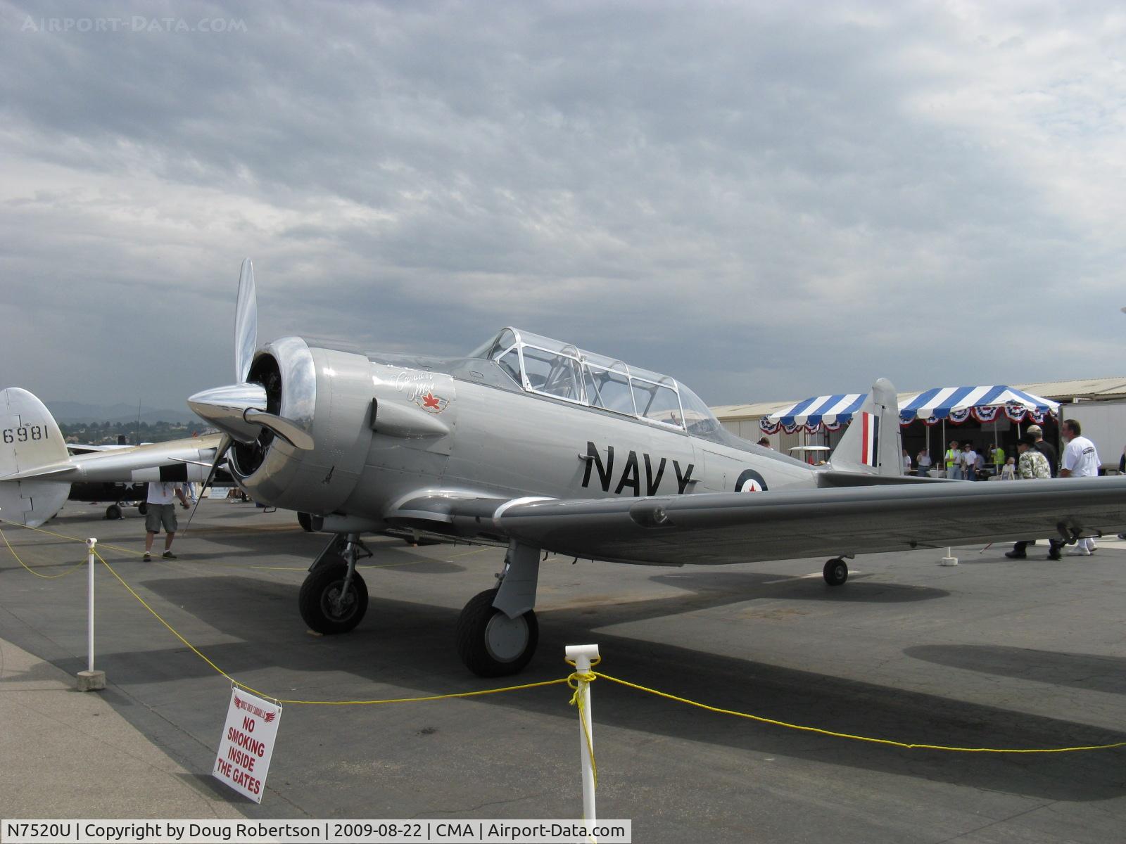 N7520U, 1952 Canadian Car & Foundry Harvard Mk.4 C/N CCF4-176, 1952 Canadian Car & Foundry HARVARD Mk. IV (NA-50 replica), P&W R-1340 Wasp 600 Hp, three-blade prop unusual on a HARVARD