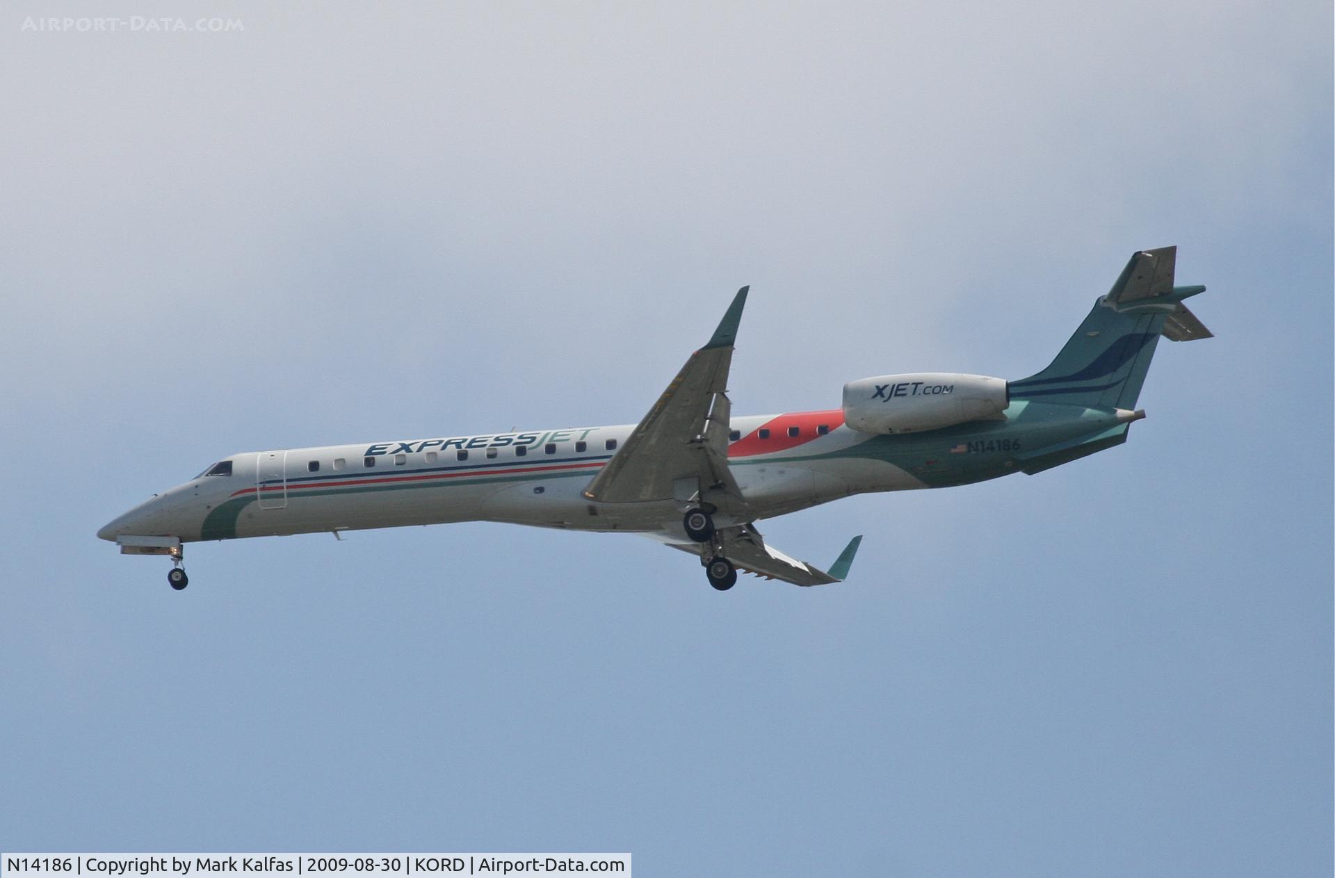 N14186, 2005 Embraer ERJ-145XR (EMB-145XR) C/N 14500924, Express Jet  EMB-145XR, N14186 arriving 4R KORD