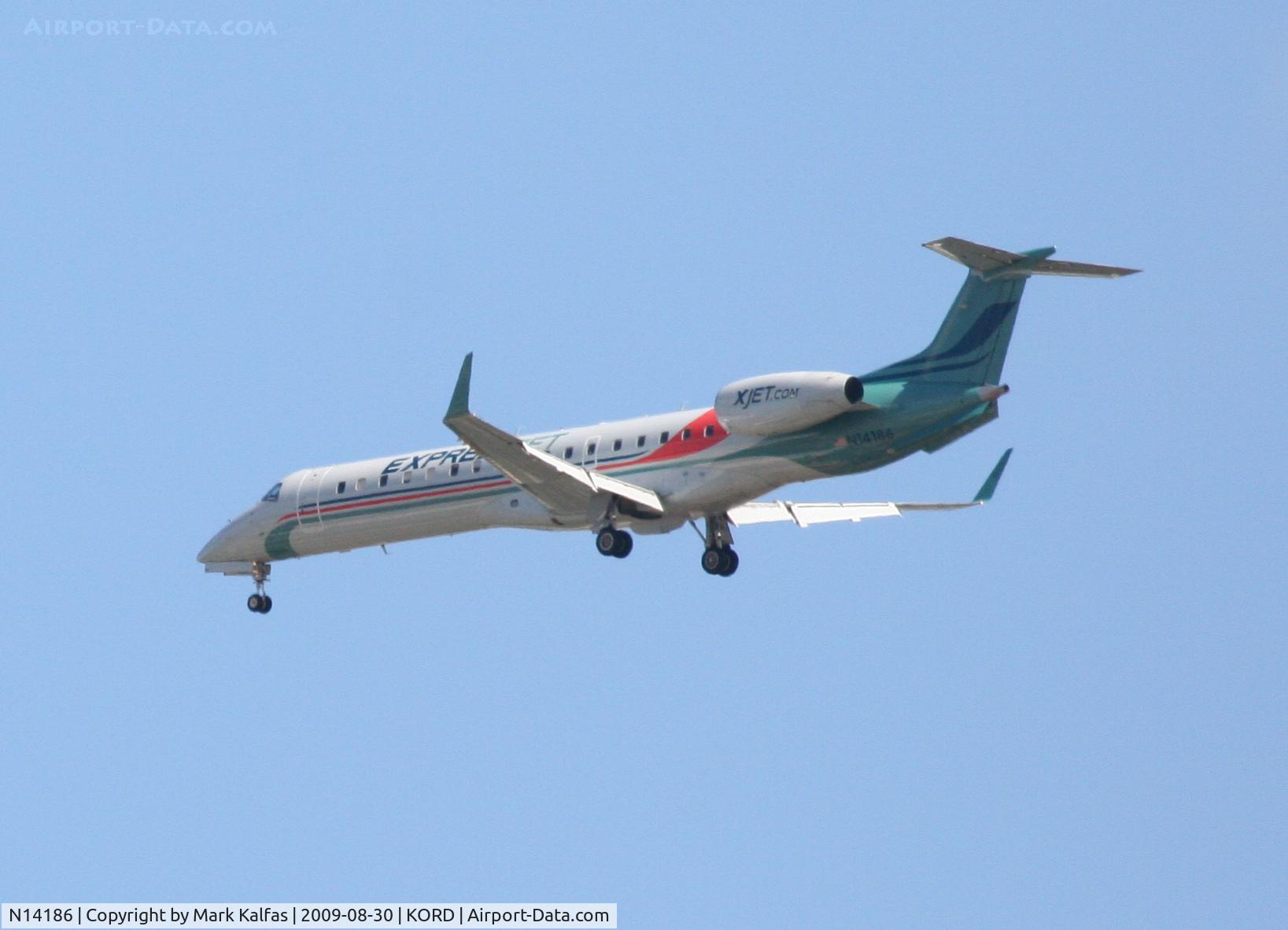 N14186, 2005 Embraer ERJ-145XR (EMB-145XR) C/N 14500924, Express Jet  EMB-145XR, N14186 arriving 4R KORD
