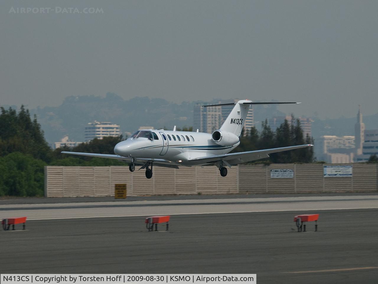 N413CS, 2006 Cessna 525B CitationJet CJ3 C/N 525B0082, N413CS arriving on RWY 21