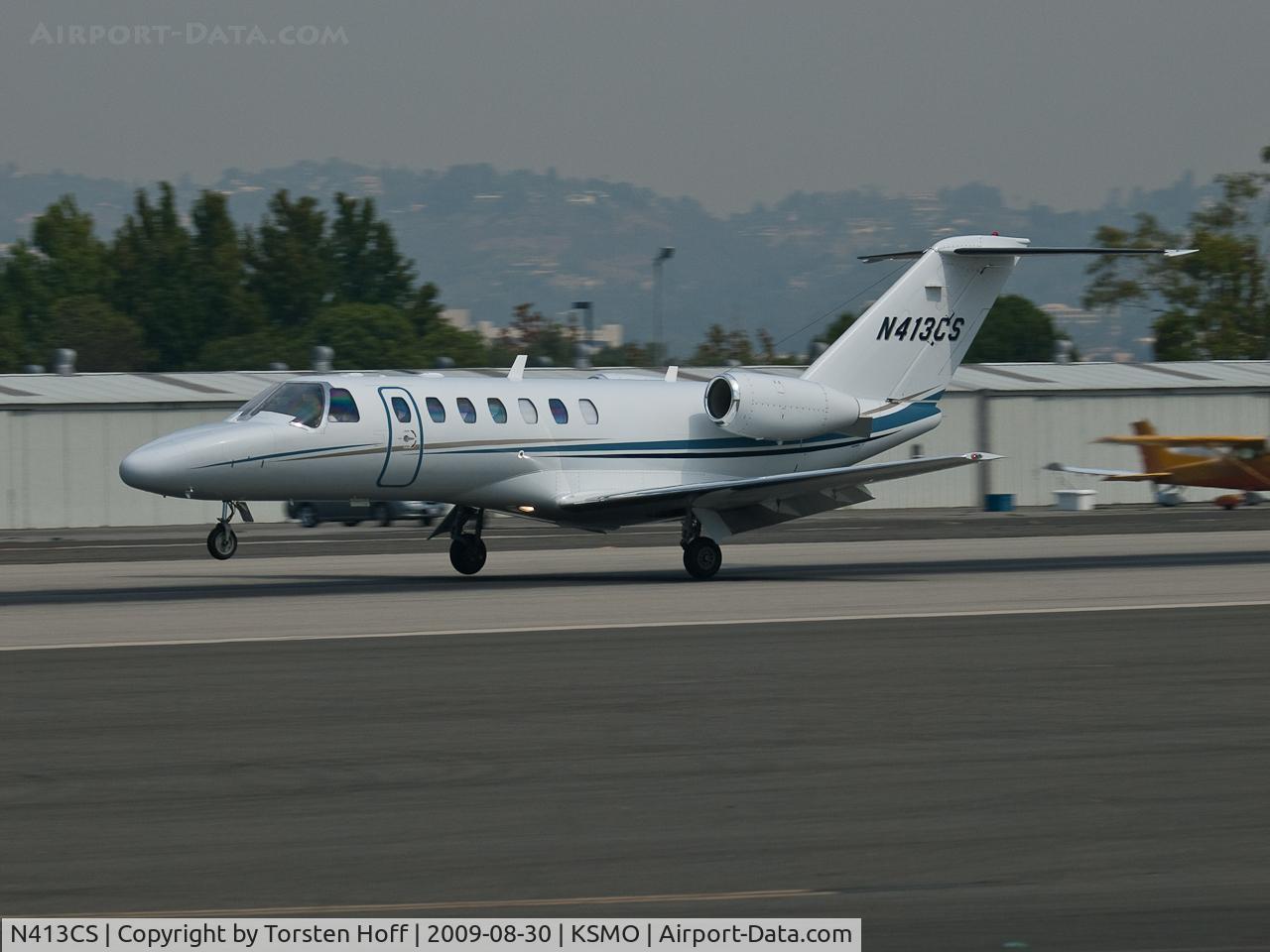 N413CS, 2006 Cessna 525B CitationJet CJ3 C/N 525B0082, N413CS arriving on RWY 21