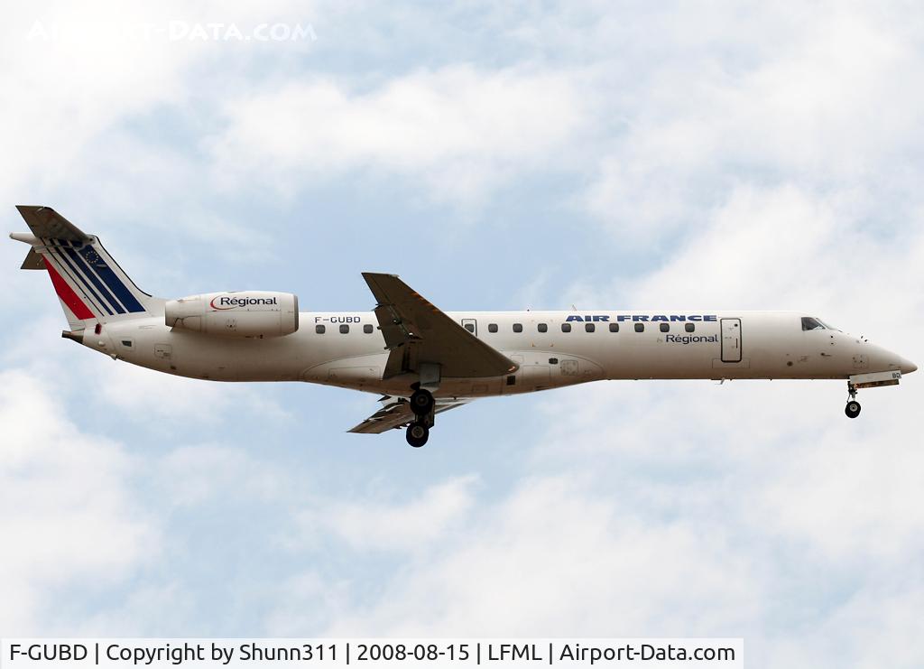 F-GUBD, 2000 Embraer ERJ-145LR (EMB-145LR) C/N 145333, Landing rwy 32R