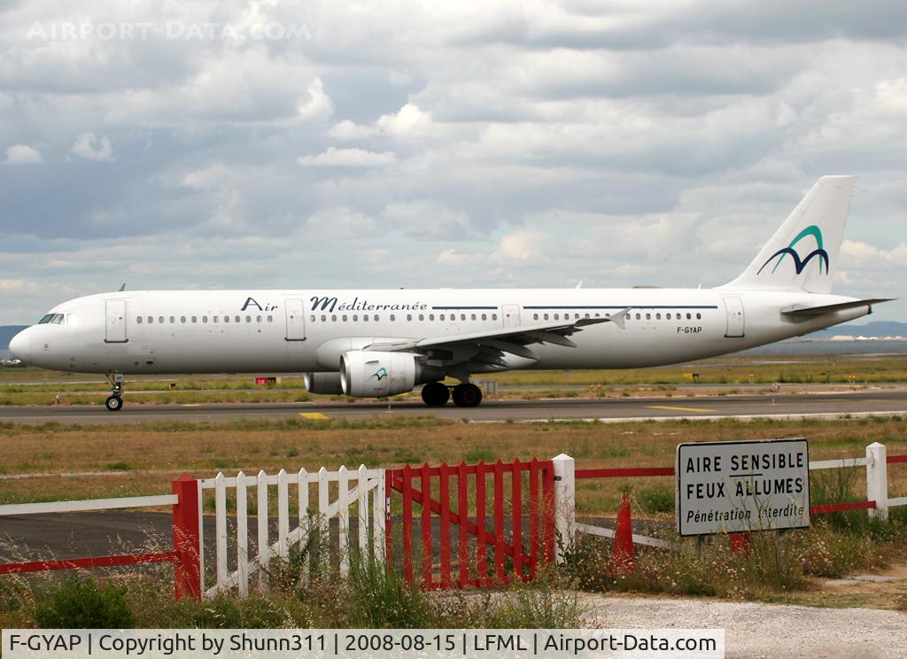 F-GYAP, 1994 Airbus A321-111 C/N 517, Lining up rwy 32R for departure...