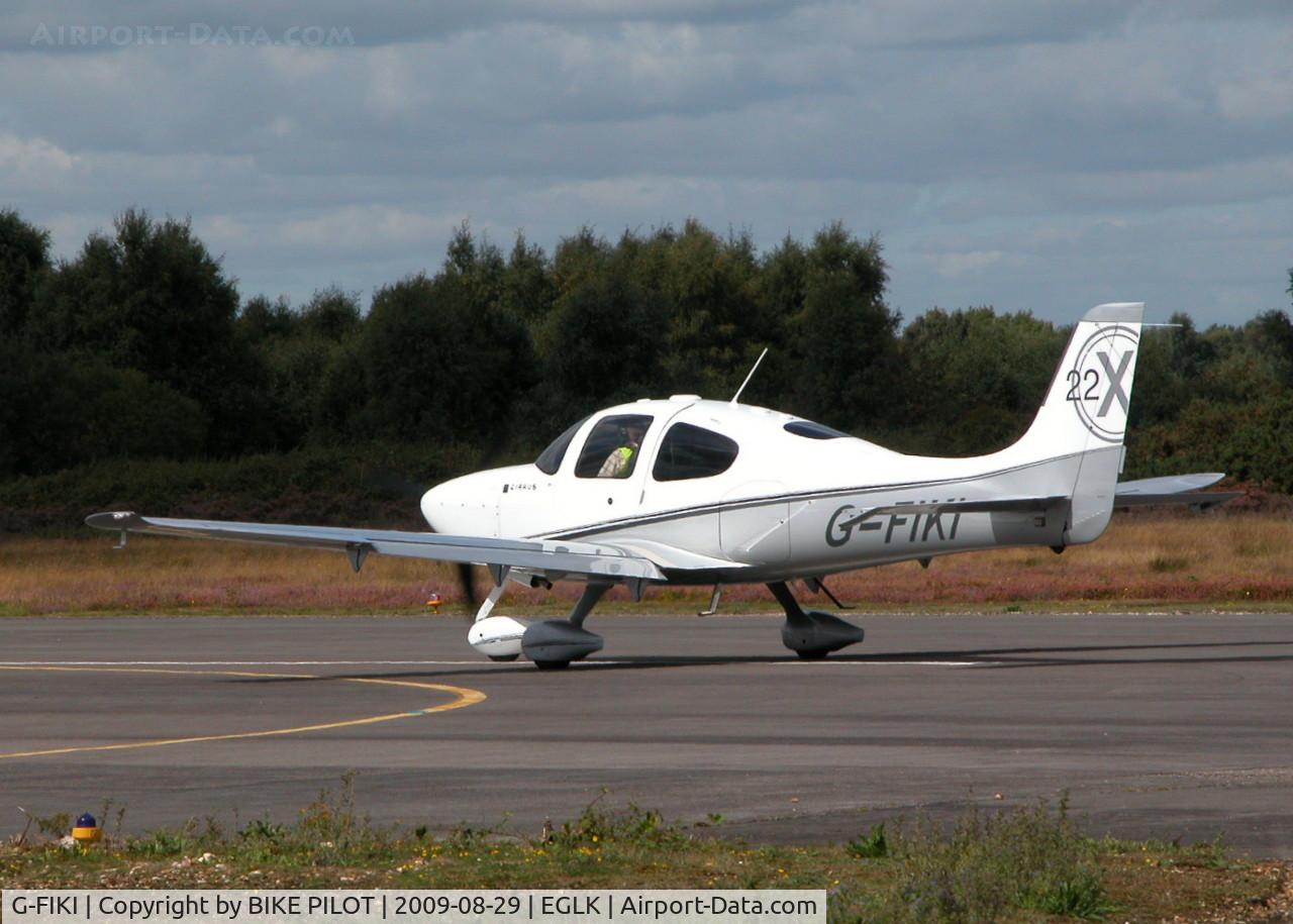 G-FIKI, 2008 Cirrus SR22 X C/N 3415, NEW OWNER ABOUT TO TAKE HIS SR22 FOR A SPIN