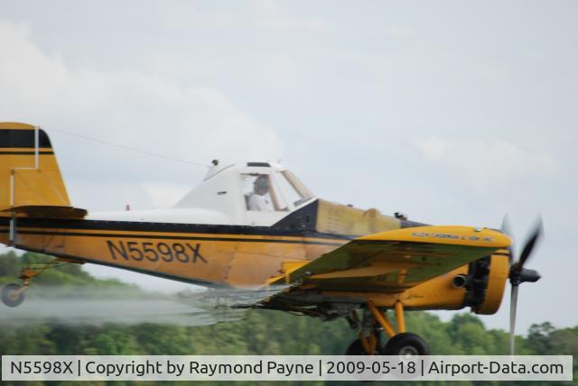 N5598X, 1972 Aero Commander S2R C/N 1698R, Cropdusting - Hurlock MD May 15 2009