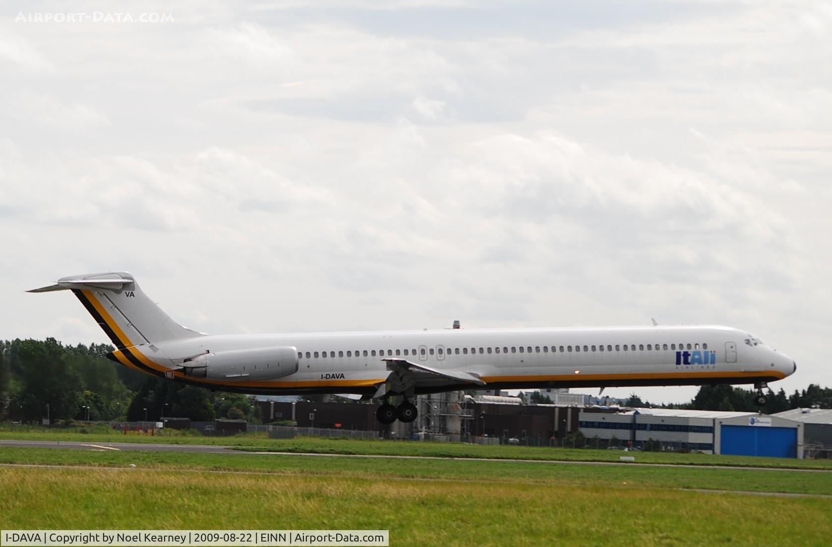 I-DAVA, 1986 McDonnell Douglas MD-82 (DC-9-82) C/N 49215, Landing Rwy 24