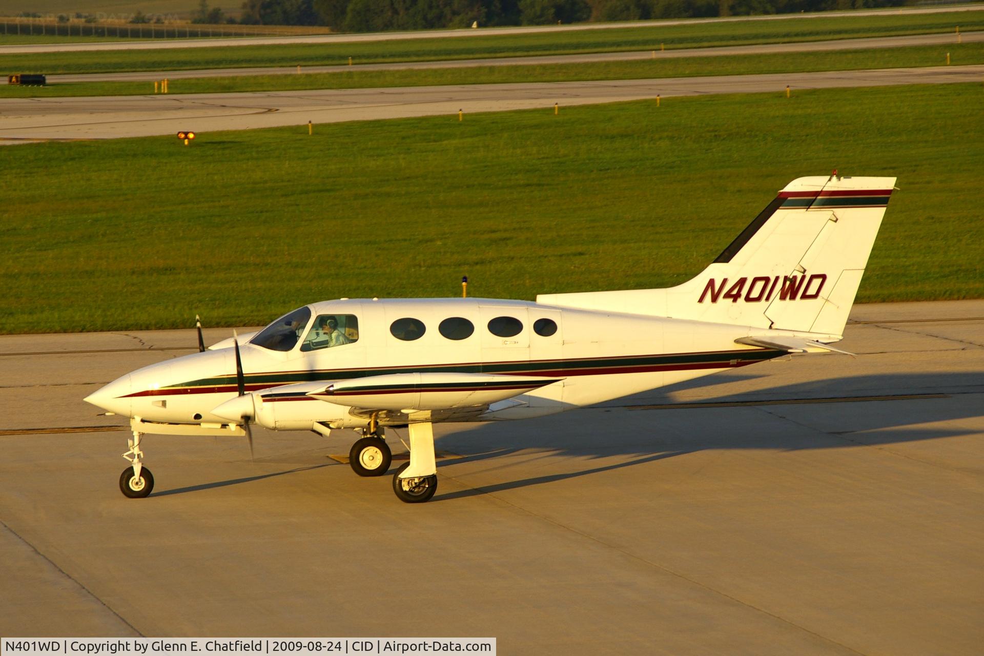 N401WD, 1969 Cessna 401A C/N 401A0011, Taxiing out early morning