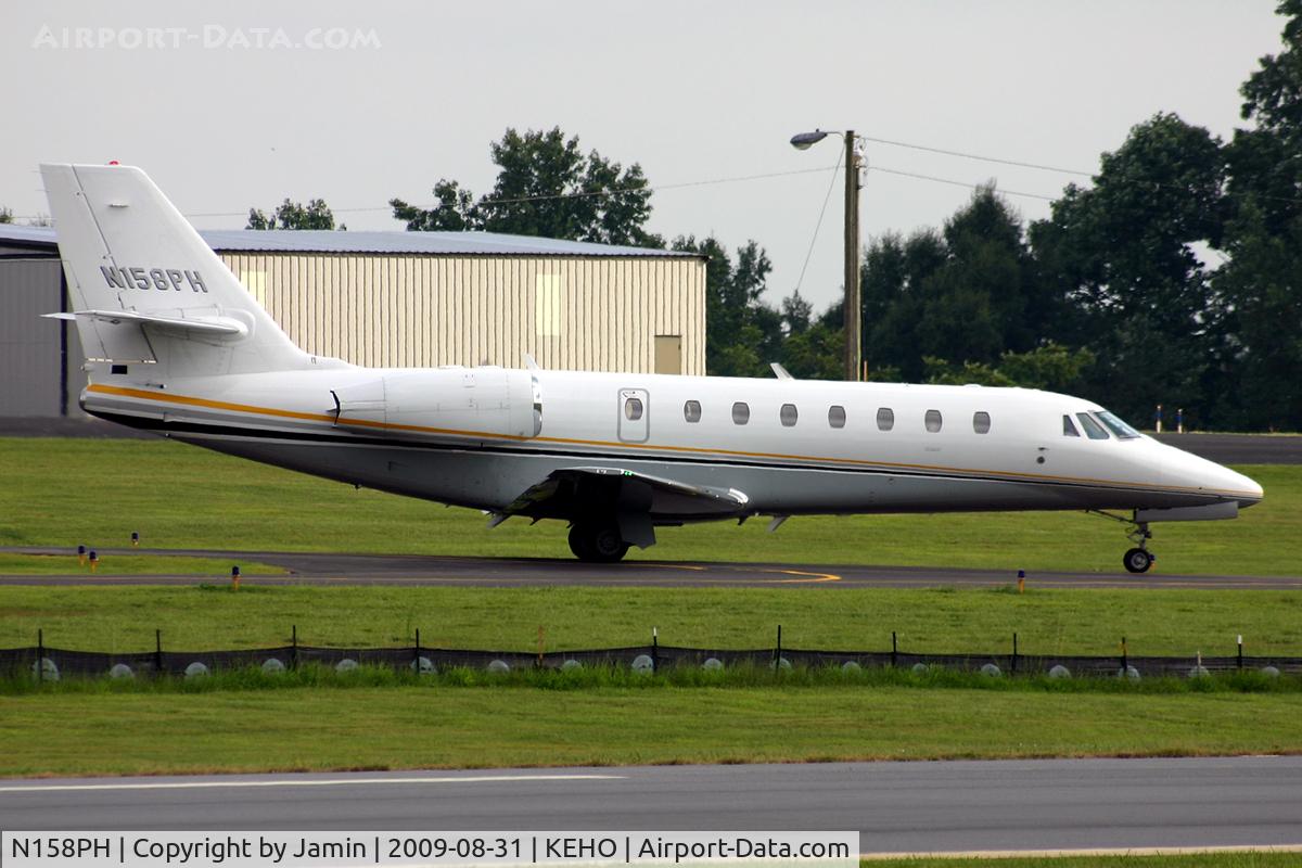 N158PH, 2005 Cessna 680 Citation Sovereign C/N 680-0049, Taxiing down the ramp for departure on runway 5.