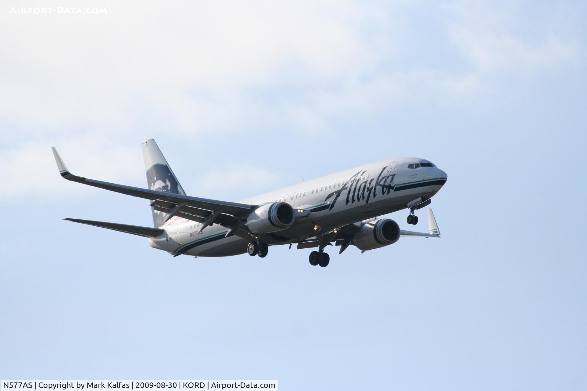 N577AS, 2007 Boeing 737-890 C/N 35186, Alaska Airlines Boeing 737-890, Flt. #130 from PANC, RWY 10 approach KORD.