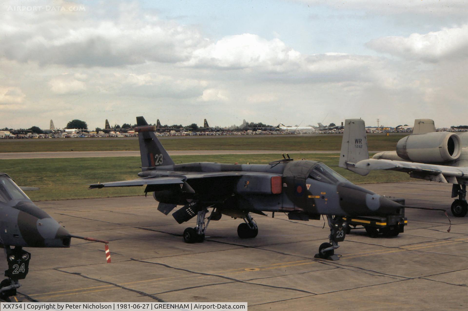 XX754, 1975 Sepecat Jaguar GR.1 C/N S.51, Jaguar GR.1 of 226 Operational Conversion Unit on display at the 1981 Intnl Air Tattoo at RAF Greenham Common.