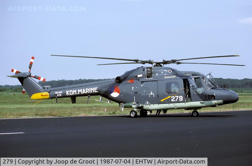 279, Westland SH-14D Lynx C/N 198, Built as a SH-14C this Lynx was later converted to SH-14D standard.