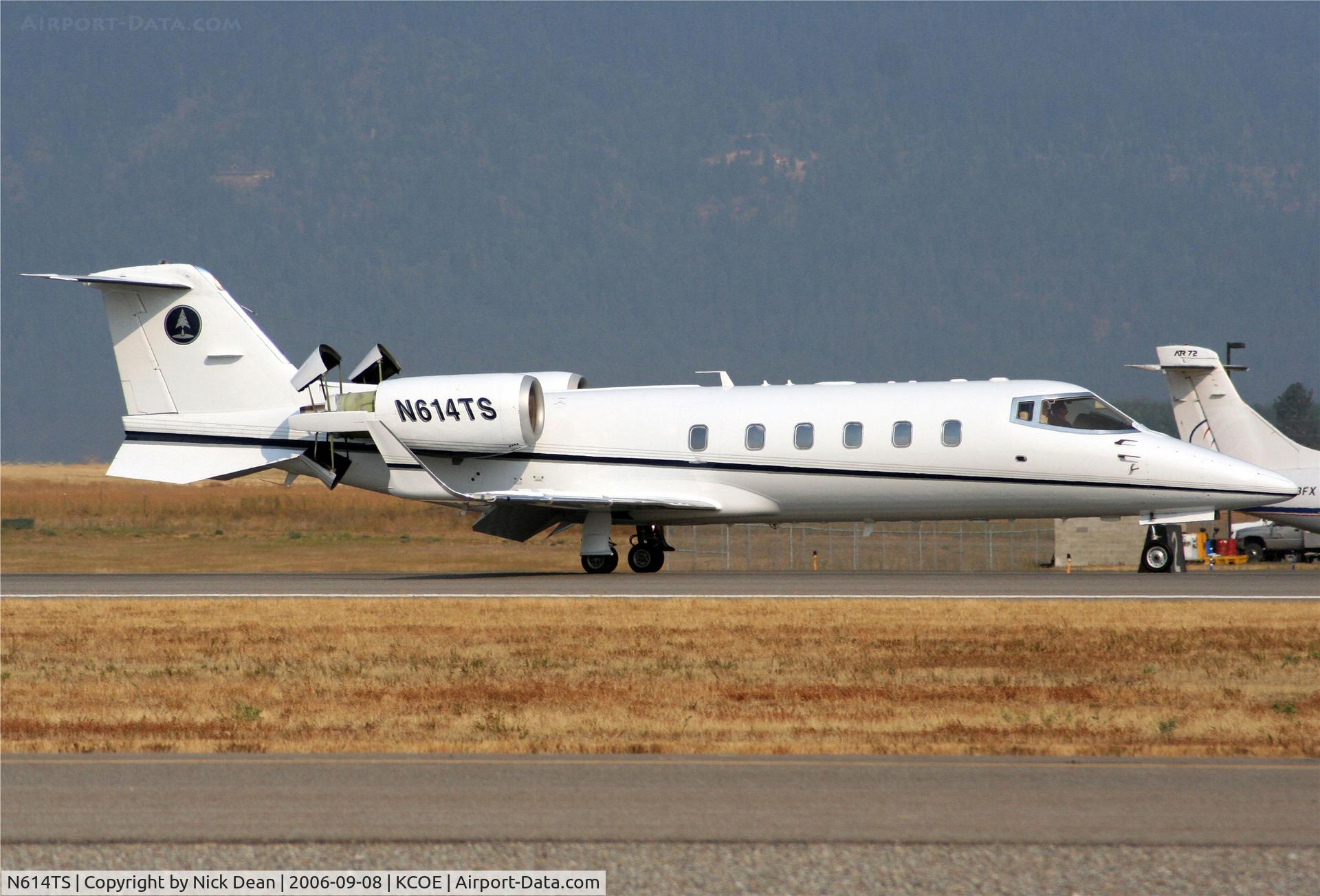 N614TS, 1997 Learjet 60 C/N 104, KCOE