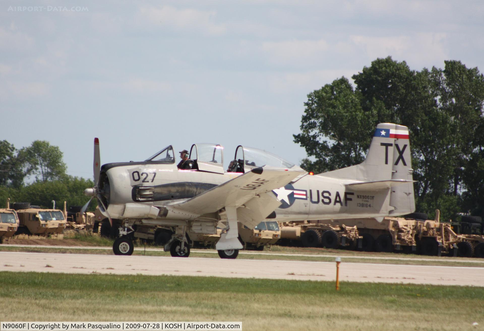 N9060F, 1957 North American T-28B Trojan C/N 200-235 (138164), North American T-28B