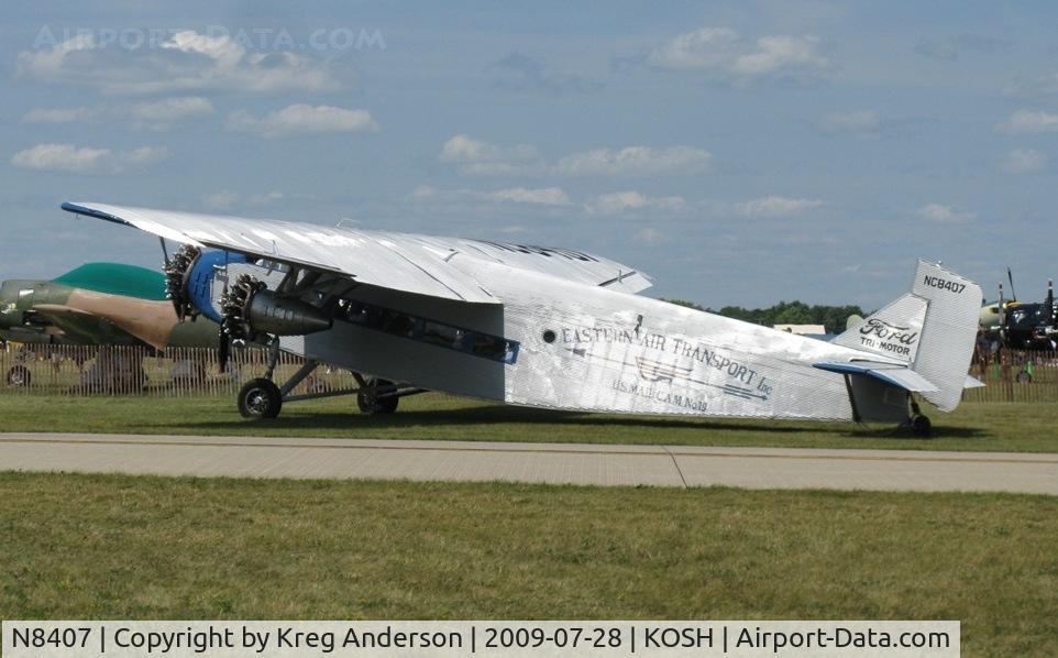 N8407, 1929 Ford 4-AT-E Tri-Motor C/N 69, EAA Airventure 2009