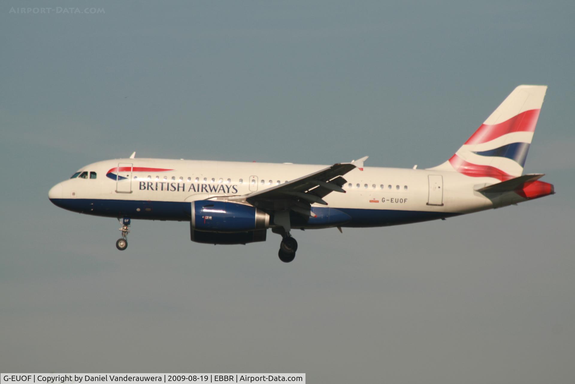 G-EUOF, 2001 Airbus A319-131 C/N 1590, Flight BA388 is descending to rwy 20