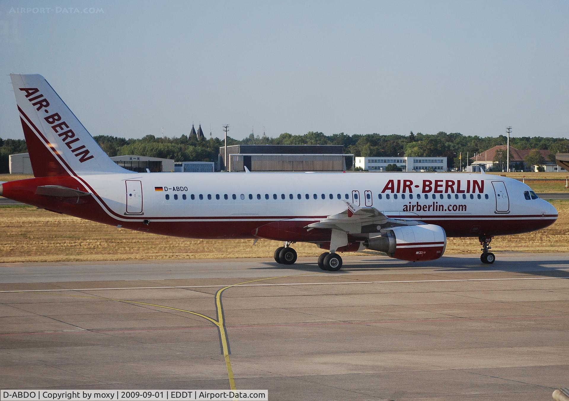 D-ABDO, 2007 Airbus A320-214 C/N 3055, Airbus A320-214 taxying Berlin-Tegel