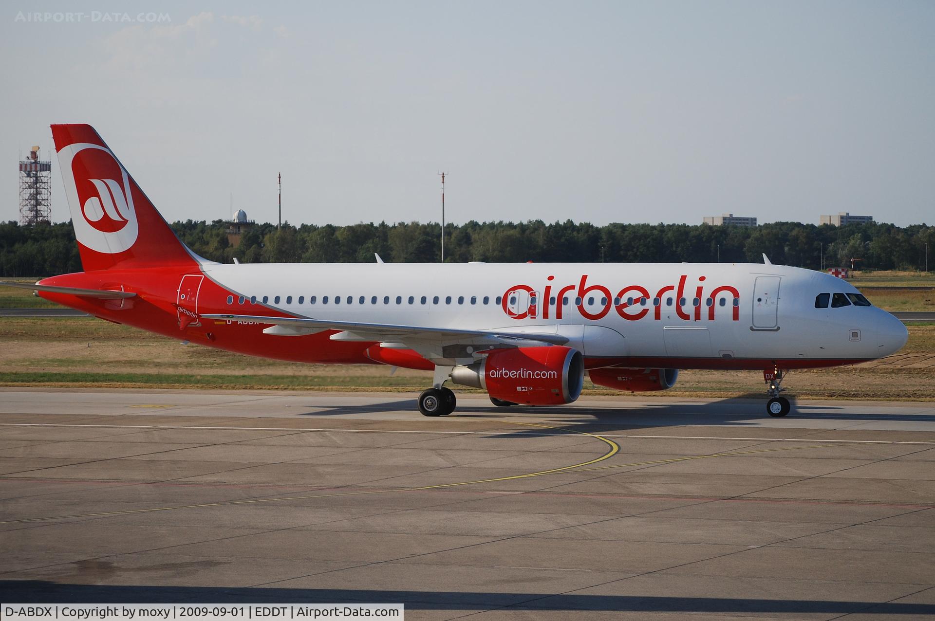 D-ABDX, 2009 Airbus A320-214 C/N 3995, Airbus A320-214 taxying Berlin-Tegel