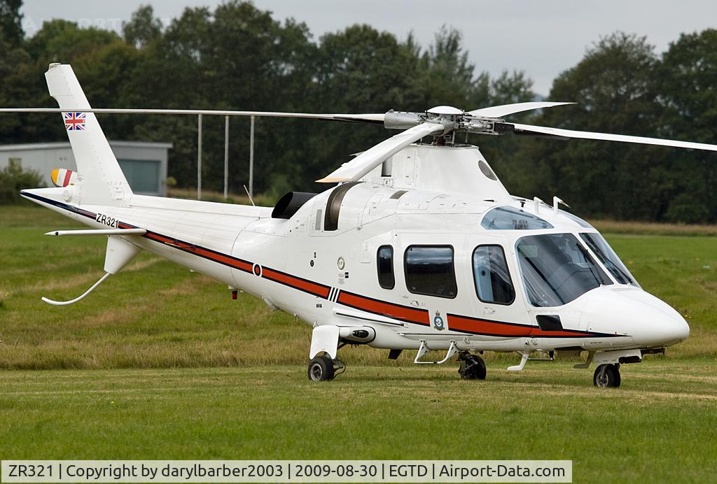 ZR321, Agusta A-109E Power C/N 11663, Dunsfold W&W 2009