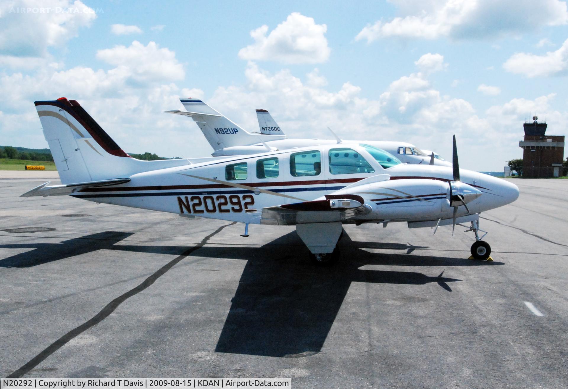 N20292, 1978 Beech 58 Baron C/N TH-966, 1978 Beech 58 in Danville Va.