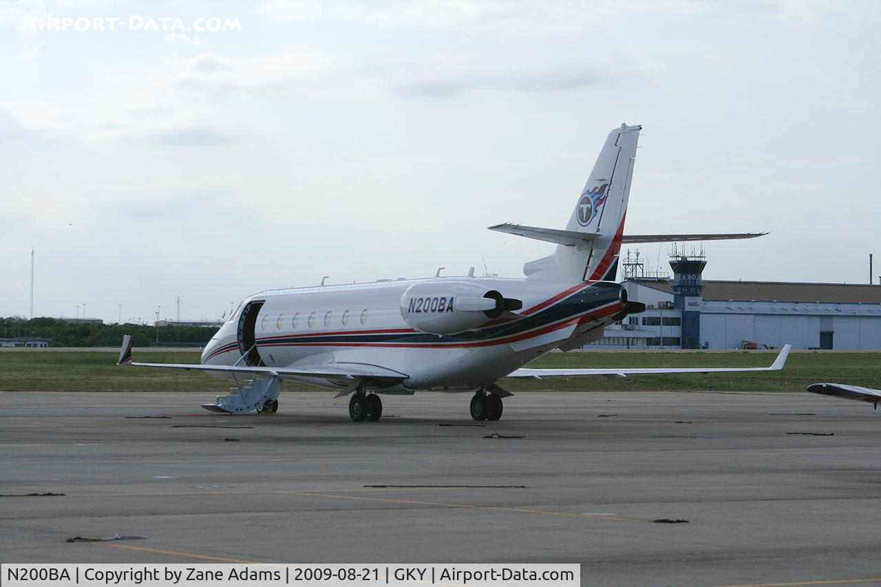 N200BA, 2002 Israel Aircraft Industries Gulfstream 200 C/N 076, In town for the first Dallas Cowboys game at the new stadium.
