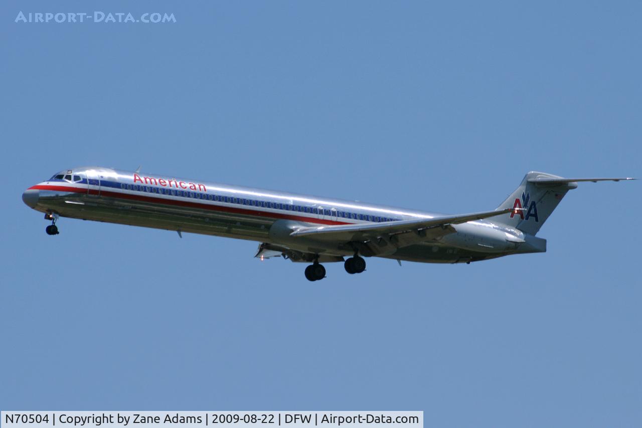 N70504, 1989 McDonnell Douglas MD-82 (DC-9-82) C/N 49798, American Airlines landing at DFW