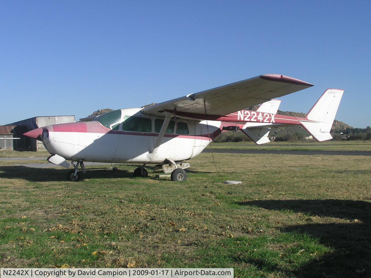 N2242X, 1965 Cessna 337 Super Skymaster C/N 337-0142, Flabob, CA