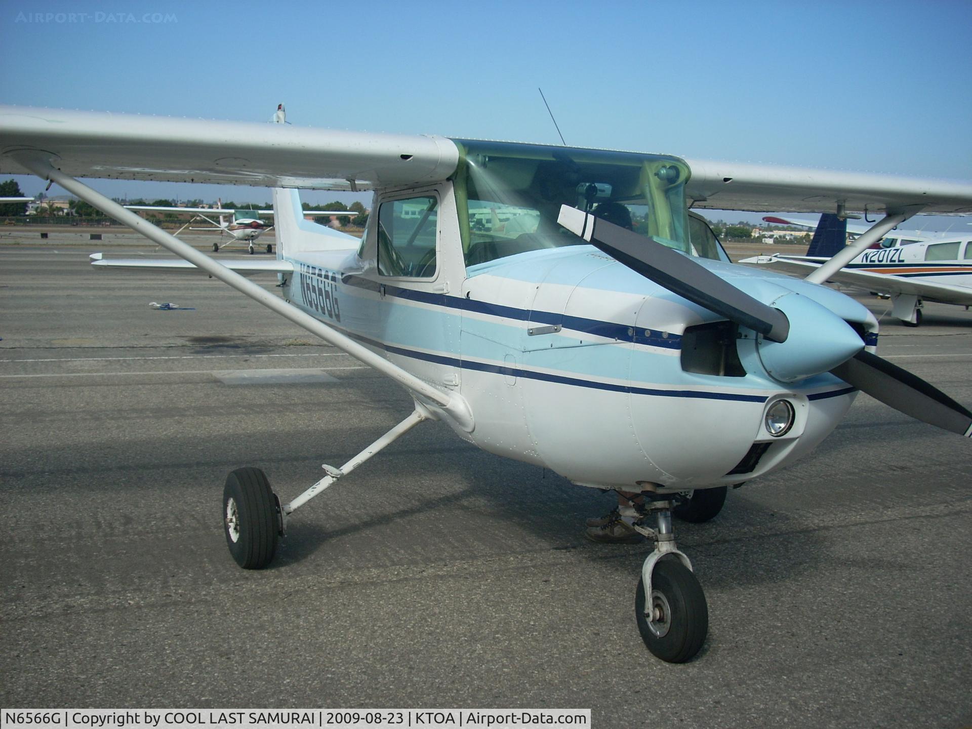 N6566G, 1970 Cessna 150L C/N 15072066, at TOA Ramp