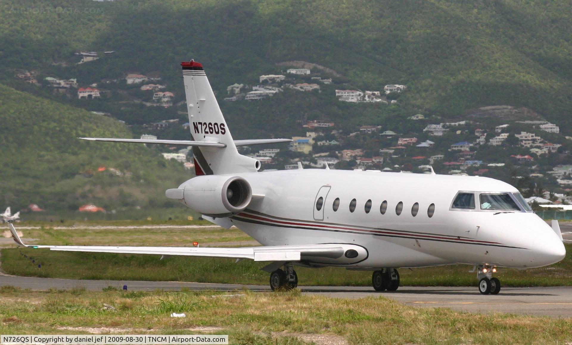 N726QS, 2005 Israel Aircraft Industries Gulfstream 200 C/N 108, geting ready for take off