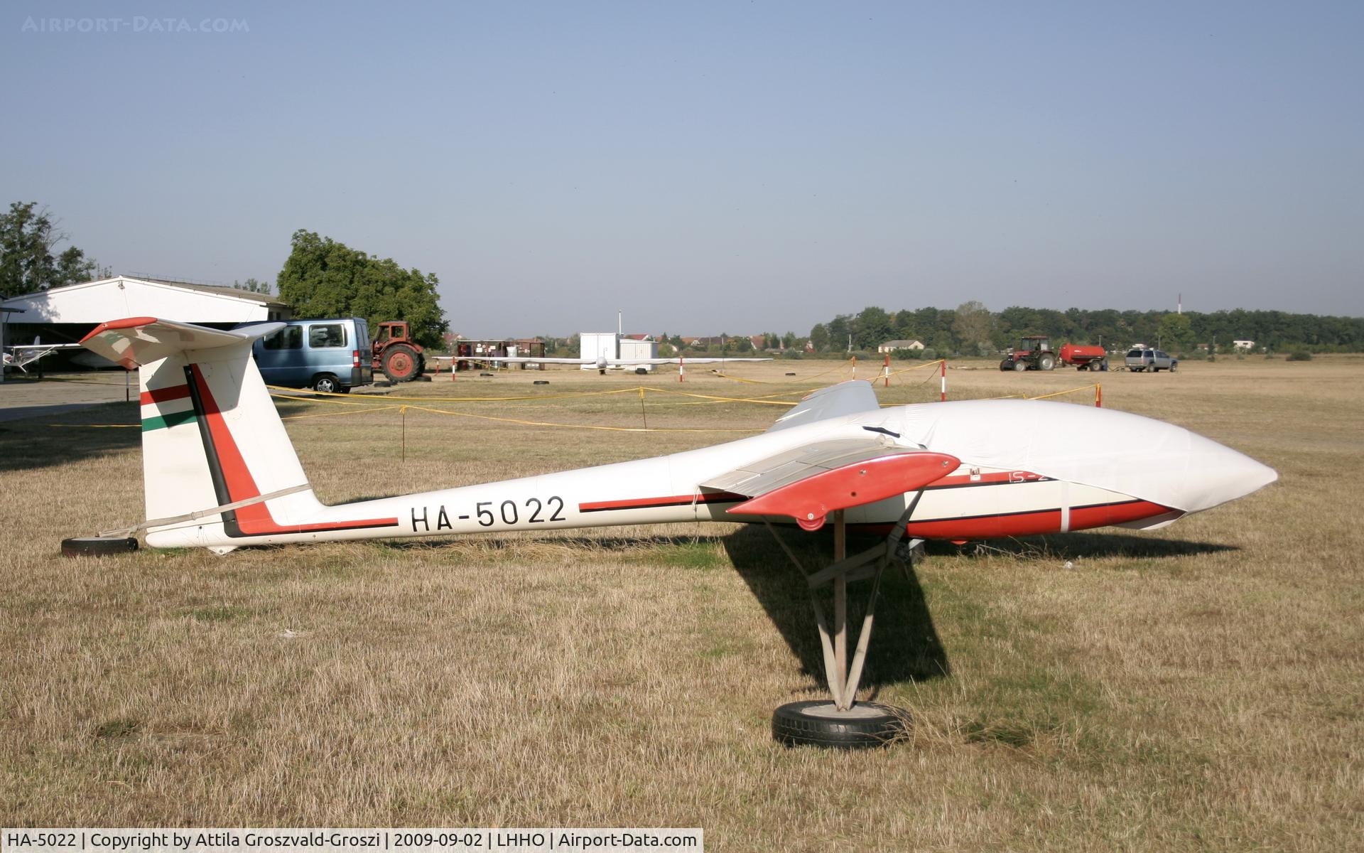 HA-5022, 1988 ICA IS-28B2 C/N 328, Hajduszoboszló Airport - LHHO
