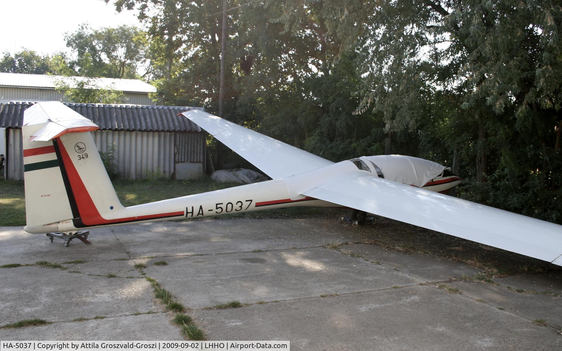 HA-5037, 1991 ICA IS-28B2 C/N 349, Hajduszoboszló Airport - LHHO
